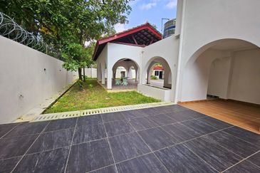 BEAUTIFUL EUROPEAN DESIGNED BUNGALOW IN PJ