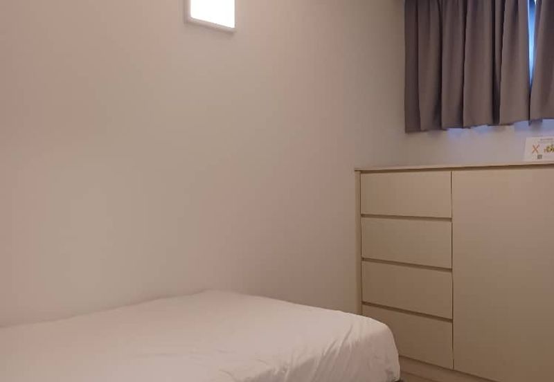 Fully-furnished Mulia Residence 