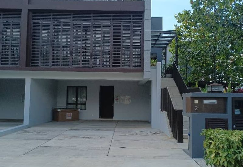 Best Buy Semi-D Mulia Residence