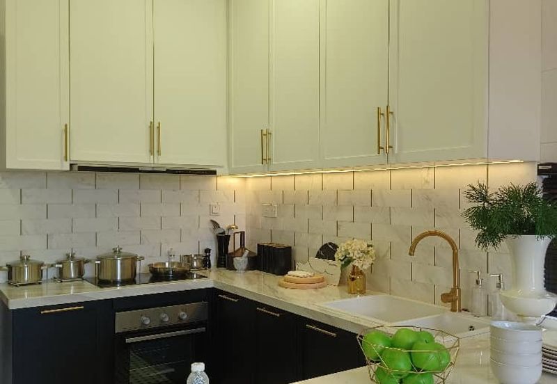 Fully-furnished Mulia Residence 