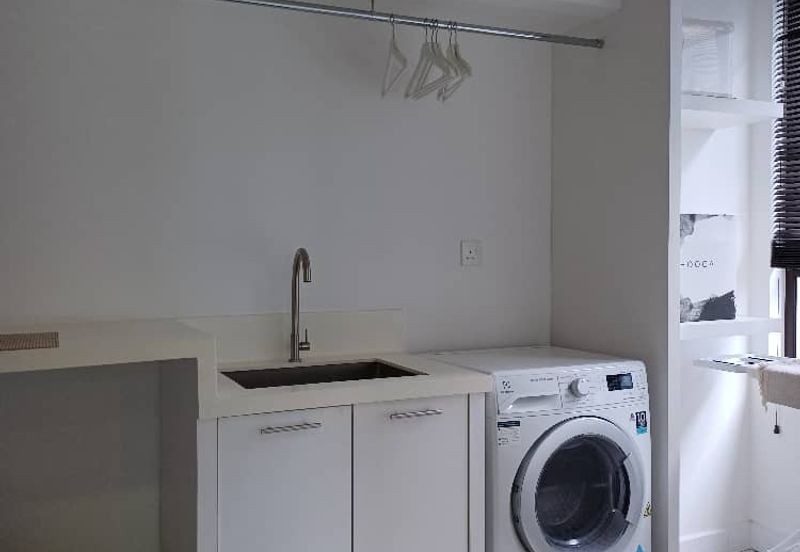 Fully-furnished Mulia Residence 