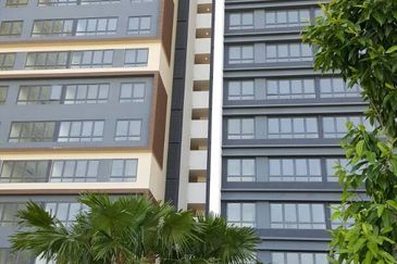 Pandora @ Tropicana Metropark