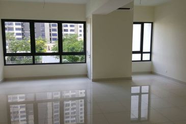 Pandora @ Tropicana Metropark