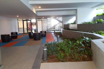 Pandora @ Tropicana Metropark