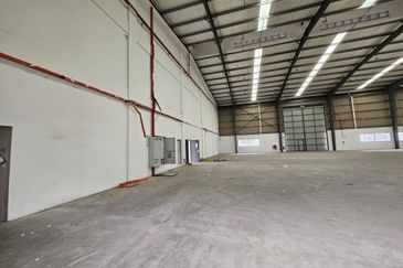 Solar Powered Olak Lempik Warehouse Factory Office with CCC