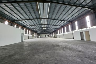 Solar Powered Olak Lempik Warehouse Factory Office with CCC