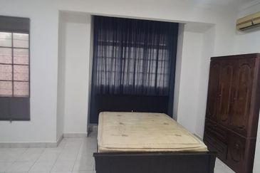 Jalan Spektrum U16 @ Taman Bukit Subang