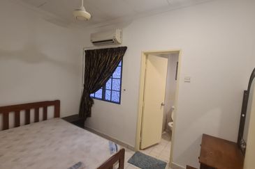 Jalan Spektrum U16 @ Taman Bukit Subang