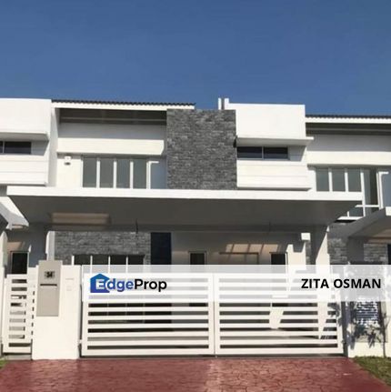 HYPERLINK HOUSE WITH BIG ROOMS AT D'KAYANGAN, SHAH ALAM, Selangor, Shah Alam