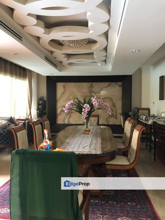 The Only One. This home showcases hand-picked finishes for the uniqueness and luxury. Designed by creative interior architect., Selangor, Taman Melawati