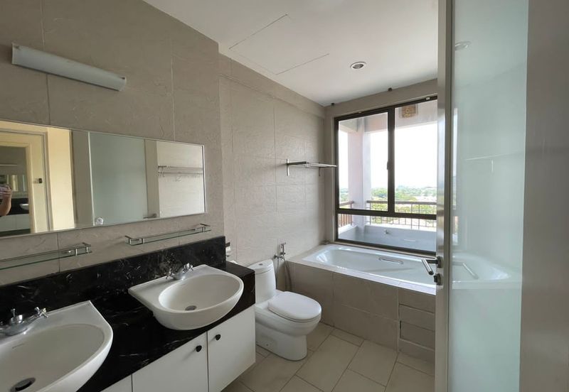 Ara Hill Condominium