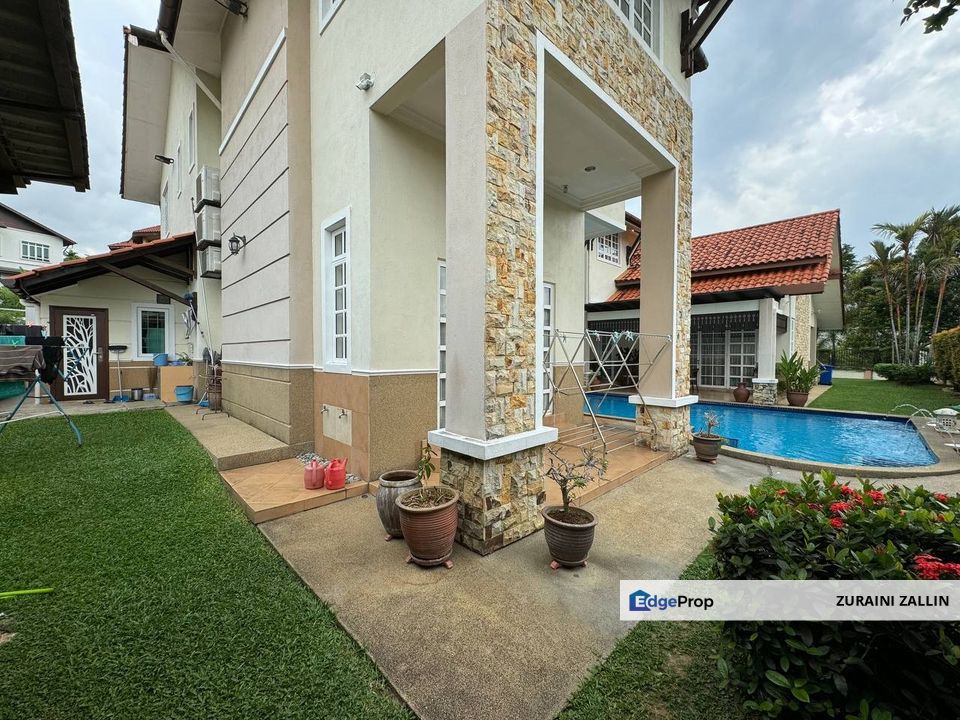 Seksyen 9 Shah Alam, 2 Storey Bungalow With Swimming Pool for Sale @RM4 ...