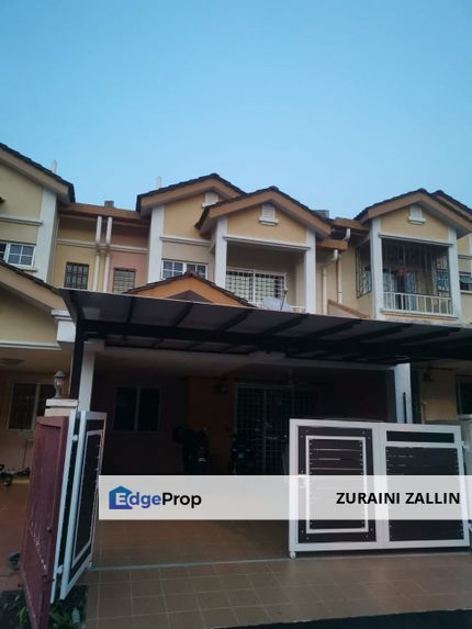 Renovated & Extended 2 Storey Terrace House Taman Universiti Kajang Bangi, Selangor, Bangi