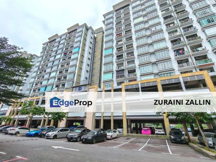 End lot Apartment Damai Seksyen 25 Shah Alam With Facing Lake, Selangor, Shah Alam