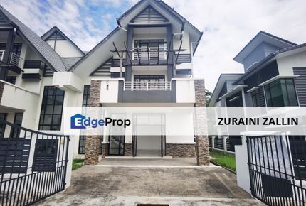 Semi D 2.5 Tingkat Facing Tasik Seksyen 3 Bandar Baru Bangi, Selangor, Bangi