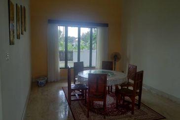 2 Storey Bangalow In Kampung Lapan