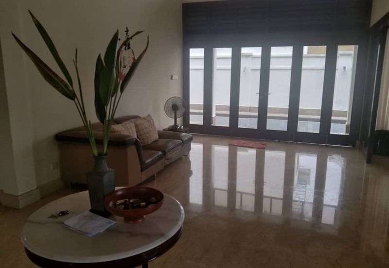 2 Storey Bangalow In Kampung Lapan