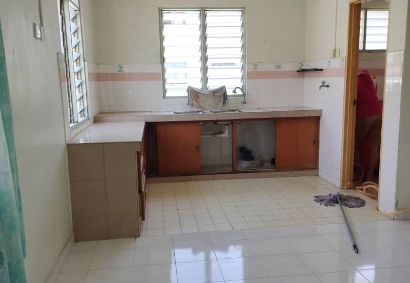 Kota Laksamana Utama