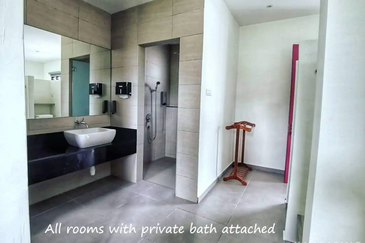 The Exclusive Freehold Resort bungalow for Sale at Alai, Melaka 