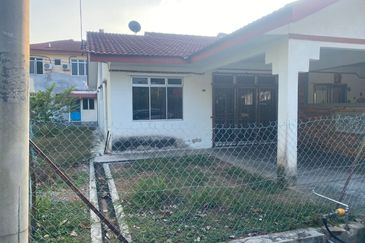 Taman Cenderawasih, Durian Tunggal, Melaka