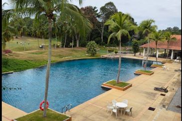 TIARA MELAKA GOLF & COUNTRY CLUB (VILLE