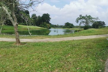 TIARA MELAKA GOLF & COUNTRY CLUB (VILLE