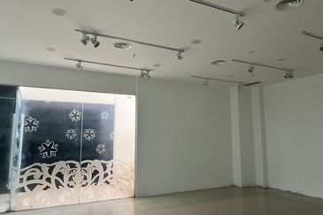 Ground Floor Shoplot, Dataran Pahlawan, Melaka