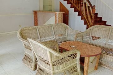 Taman Muzaffar Heights