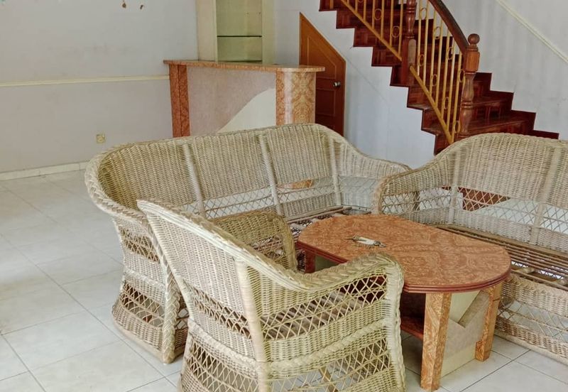 Taman Muzaffar Heights