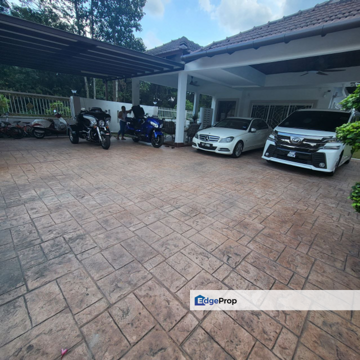 Bungalow Double Storey Taman Teratai Sg Ramal Dalam Bangi for Sale RM1