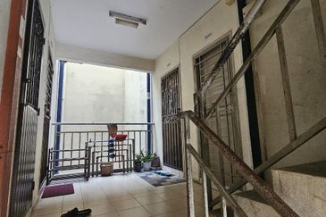 Apartment Teratai, Taman Sutera