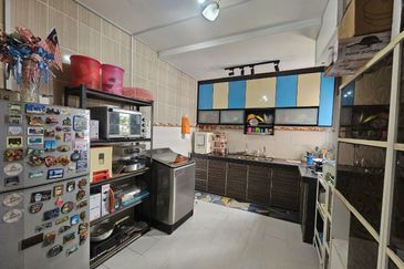 Apartment Teratai, Taman Sutera
