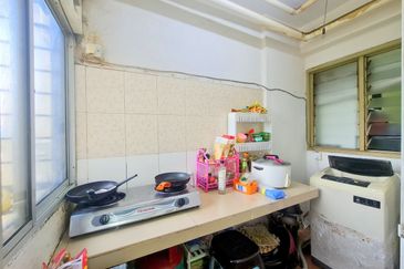 Bandar Tasik Selatan Low Cost Flat