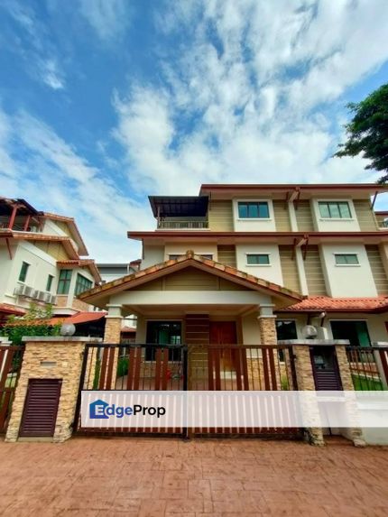 Freehold 3 Storey Semi D Taman Seri Mutiara Bangi, Selangor, Bangi