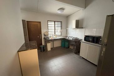 Taman Alam Megah, Seksyen 28