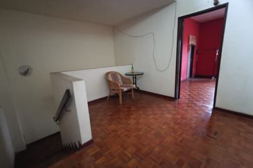 Taman Saujana Puchong