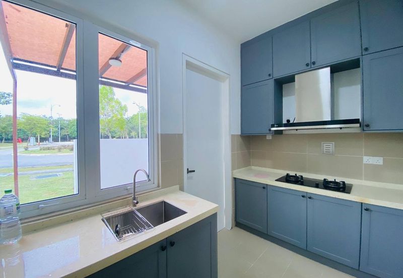 Duta Villa, Presint 14