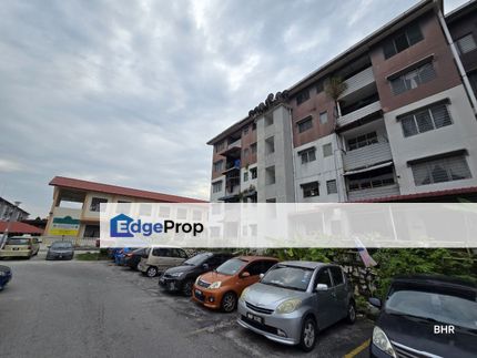 Renovated GF Low Cost Falt Seksyen 16 Bandar Baru Bangi, Selangor, Bangi