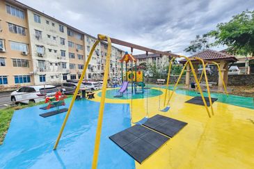 Flat Taman Segar Perdana