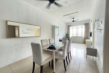Flat Taman Segar Perdana