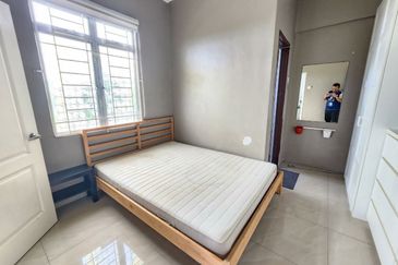 Flat Taman Segar Perdana