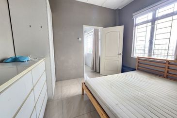 Flat Taman Segar Perdana