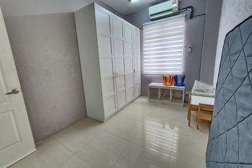 Flat Taman Segar Perdana