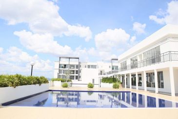 Puncak Hijauan (Hijauan Heights)