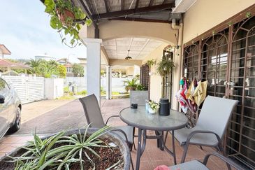 Bandar Tun Hussein Onn