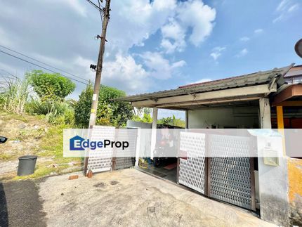 Fully Renovated Endlot Double Storey Terrace Taman Ria Kajang, Selangor, Kajang