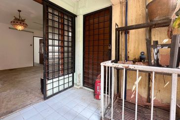 Blok E Flat Desa Pandan KL