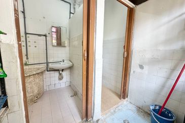 Blok E Flat Desa Pandan KL