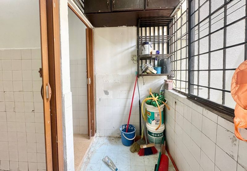 Blok E Flat Desa Pandan KL