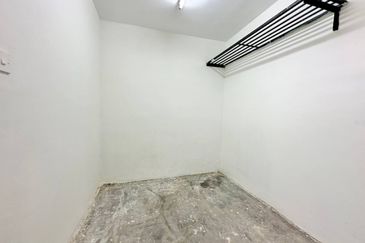 Blok E Flat Desa Pandan KL